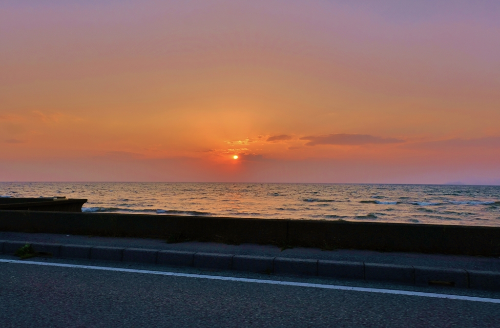海のような琵琶湖夕日