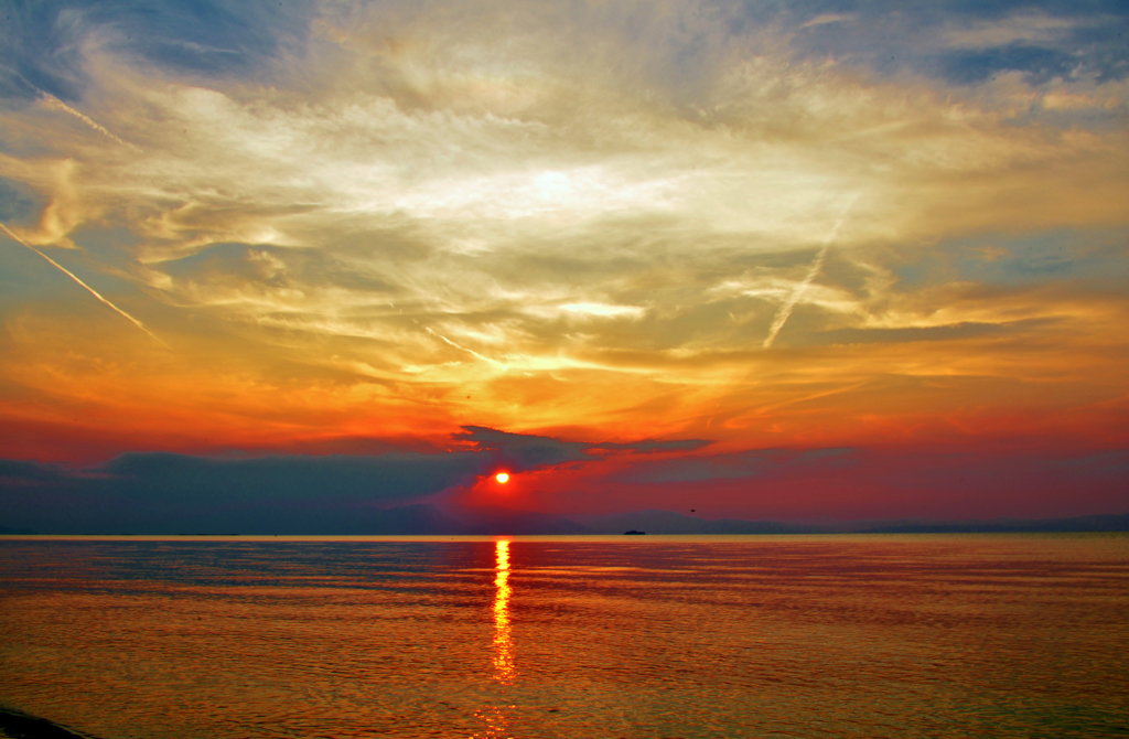 雲の夕日