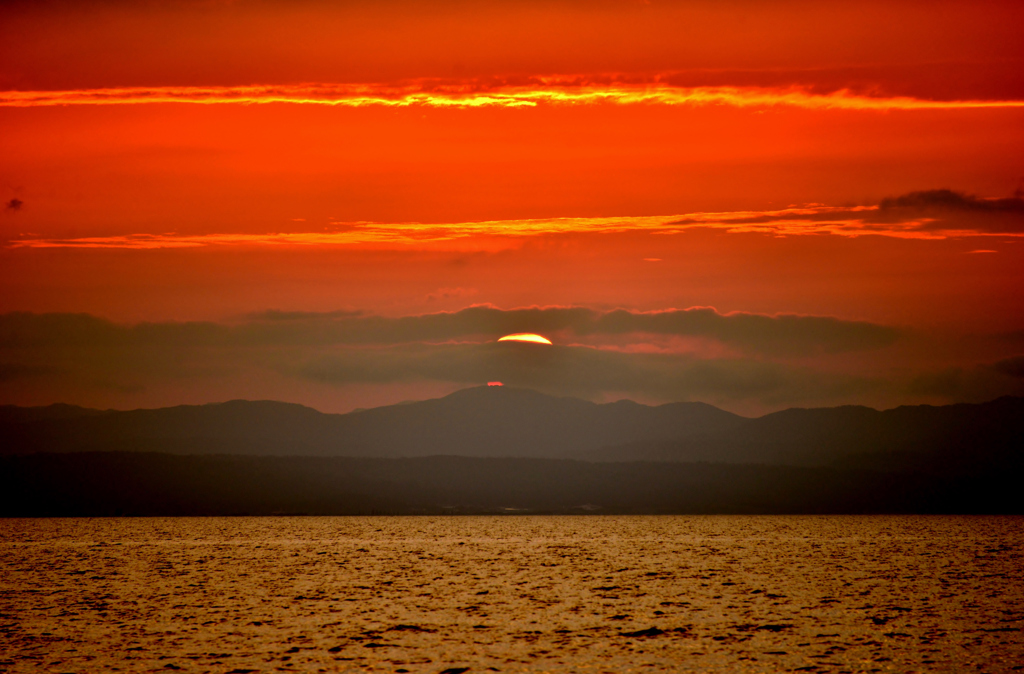 夕焼けの琵琶湖