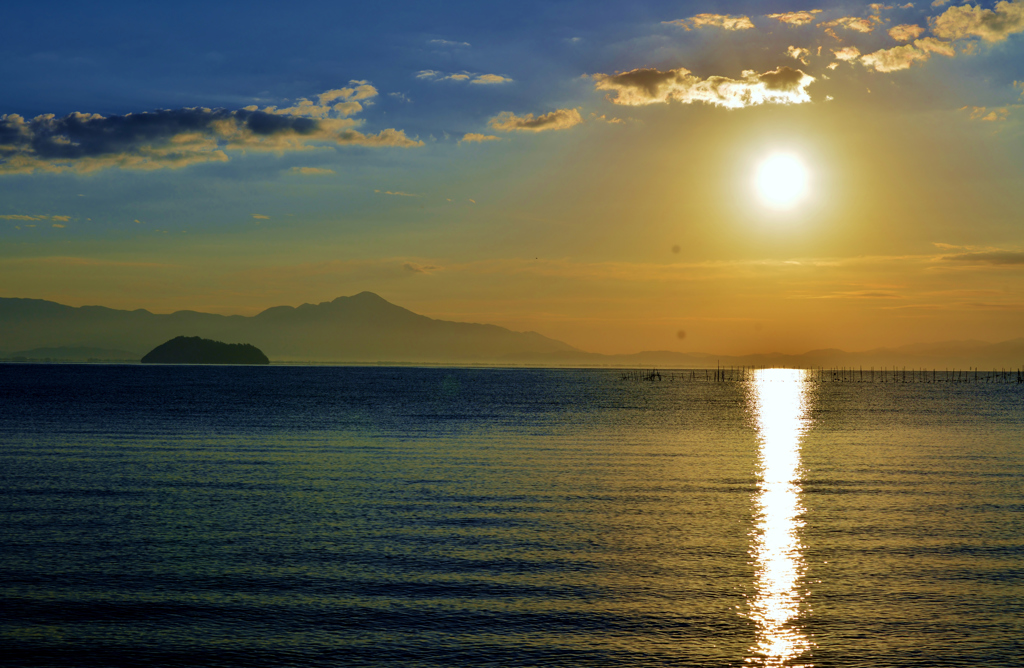 淡海の朝