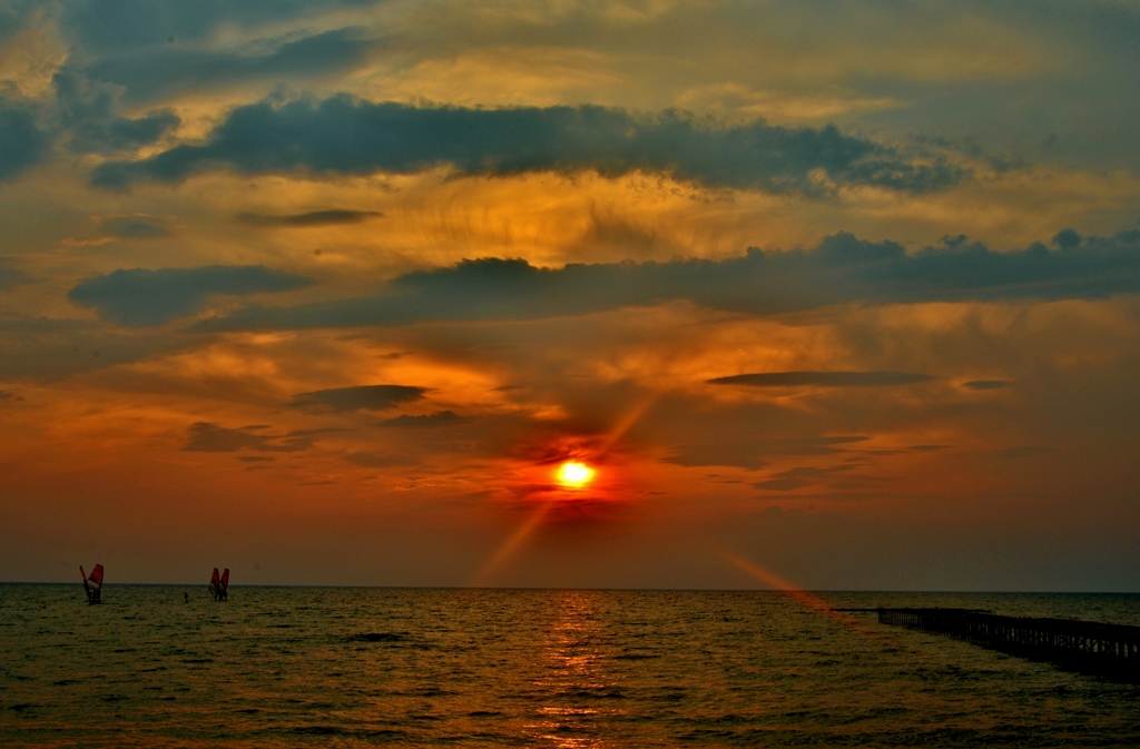 微笑む夕日