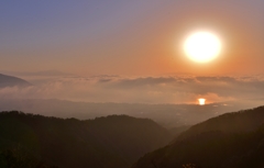 朝日の琵琶湖雲海