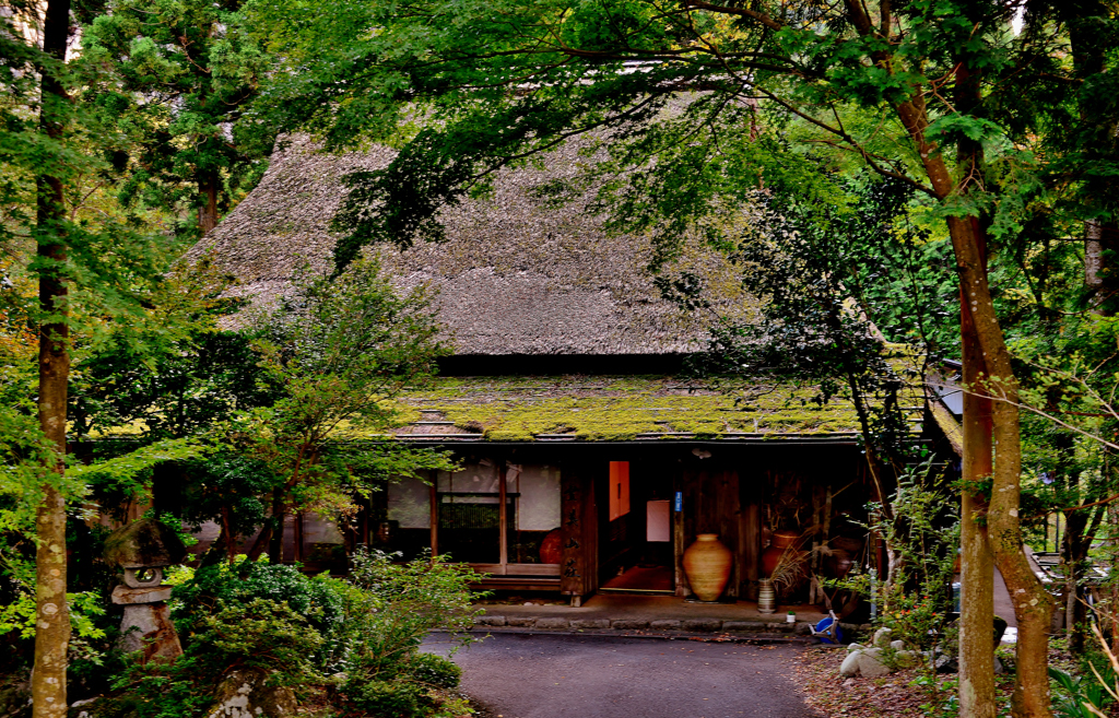 山里の隠れ宿