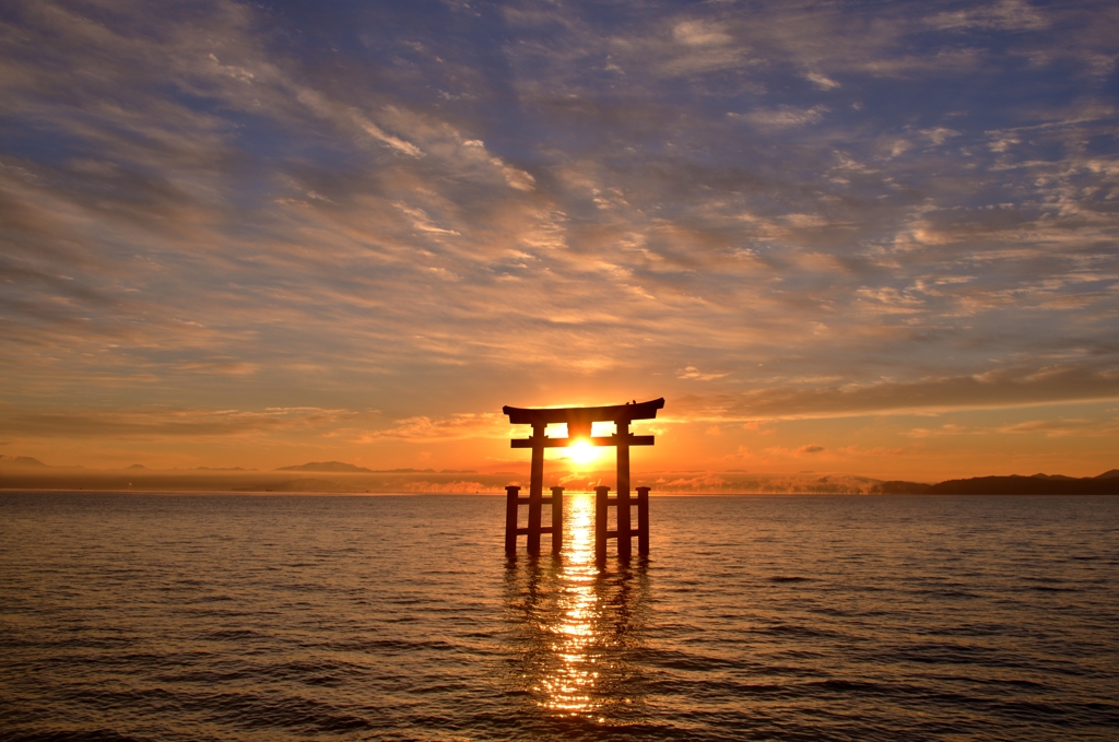 琵琶湖日の出