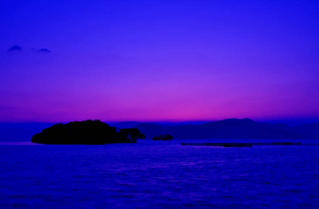 夕暮れの彼方