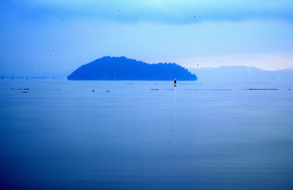 蒼の竹生島