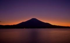 夕暮れの富士山