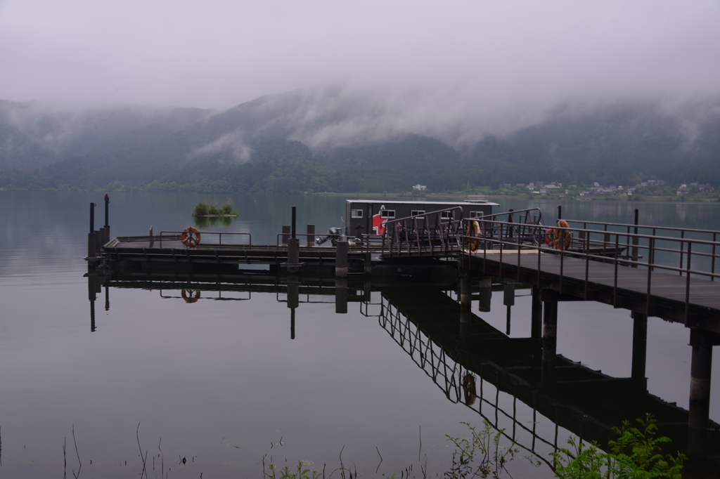 余呉湖釣り桟橋