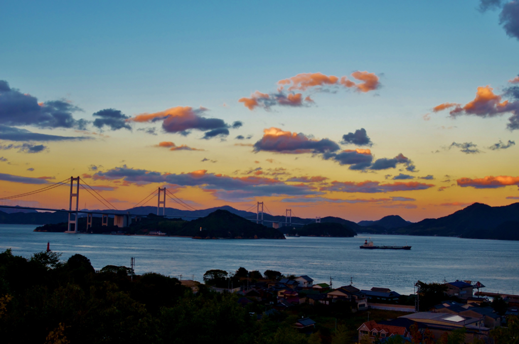 夕暮れの来島海峡