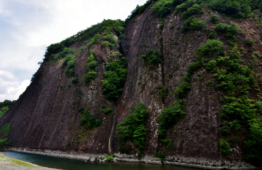 古座川の一枚岩