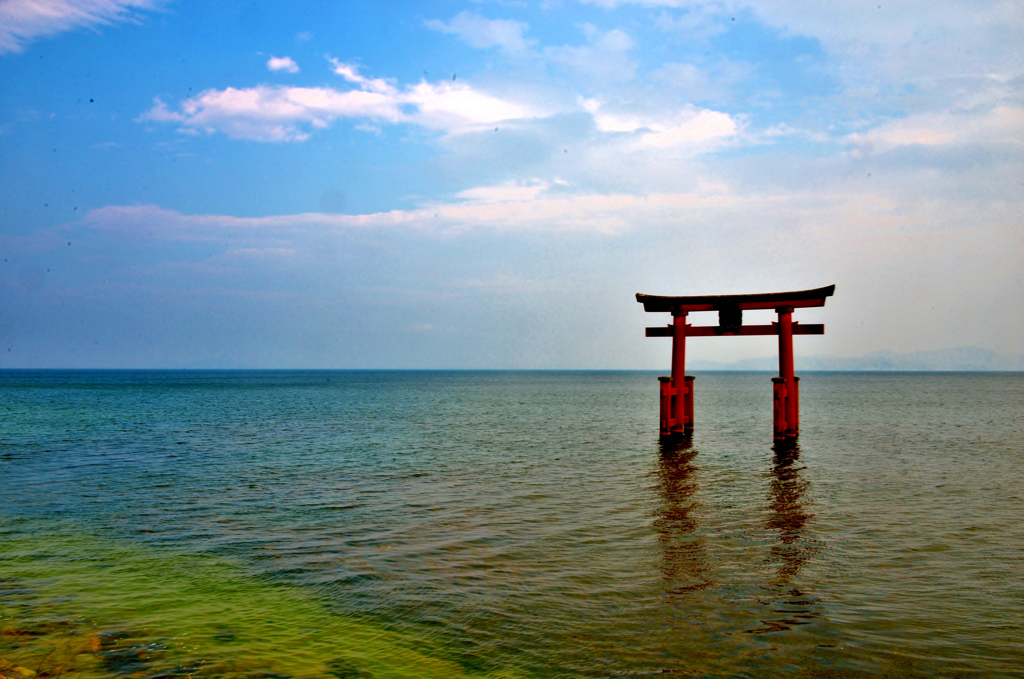 湖中鳥居