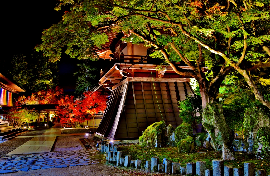 ライトアップの永源寺