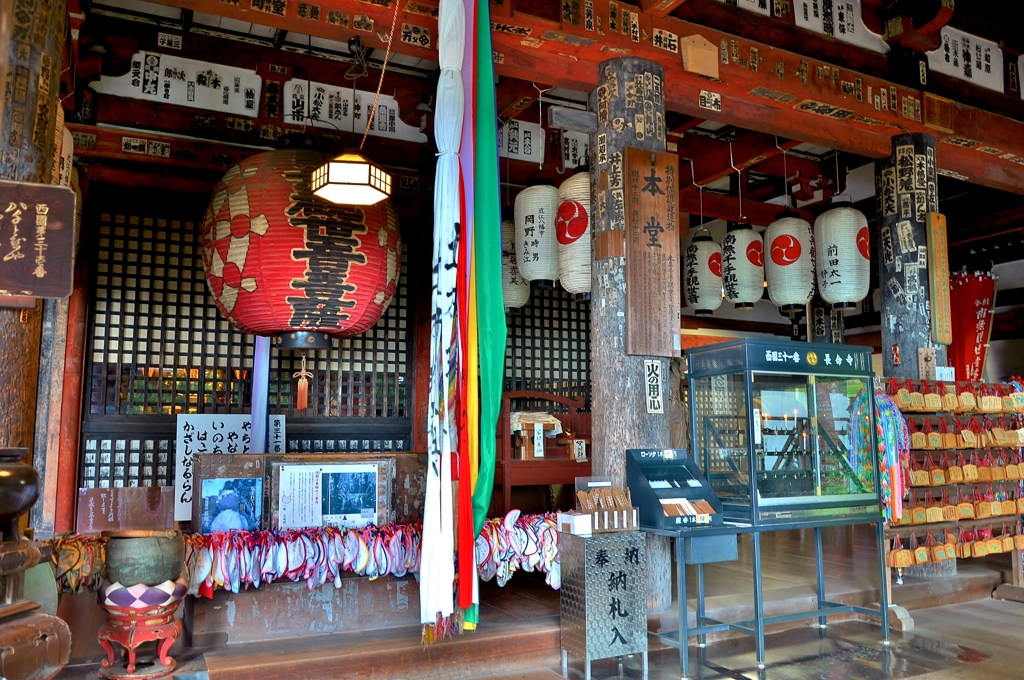 長命寺本堂