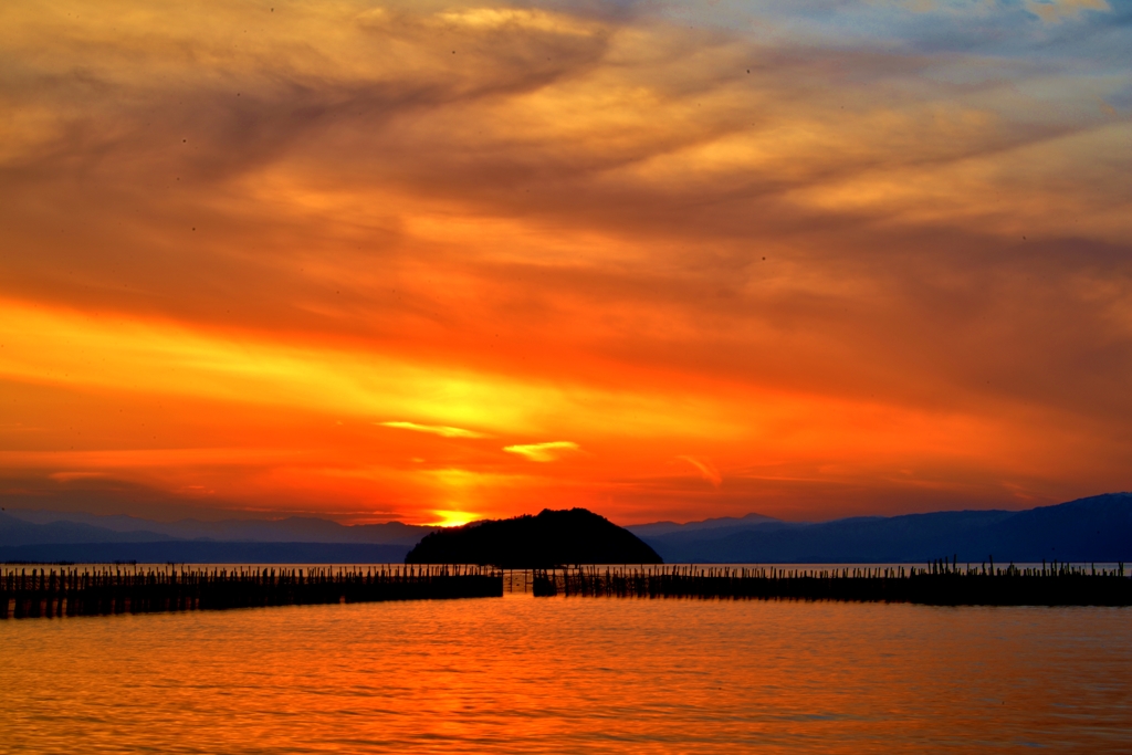 竹生島夕照
