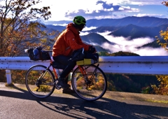 峠道の自転車旅