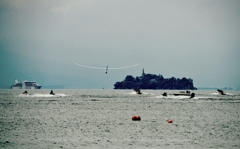 琵琶湖の空を飛び続けろ！