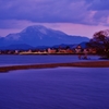 夕暮れの伊吹山