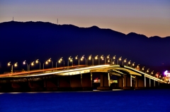 夕暮れの琵琶湖大橋　3-2
