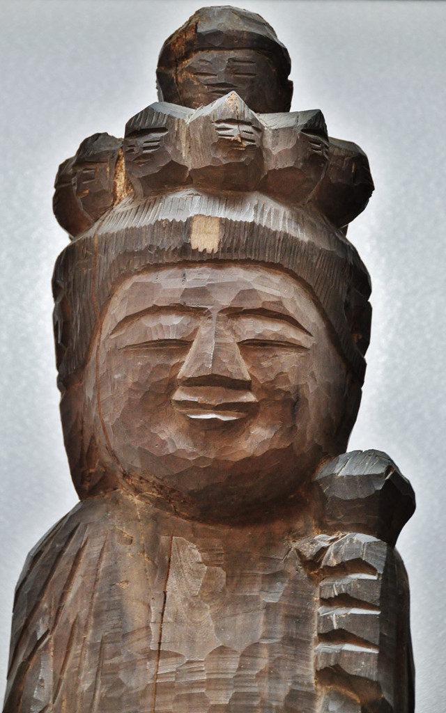 円空彫り十一面観音菩薩像 木製 手彫り 仏像 - 美術品