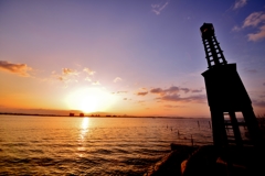 出島灯台の朝日