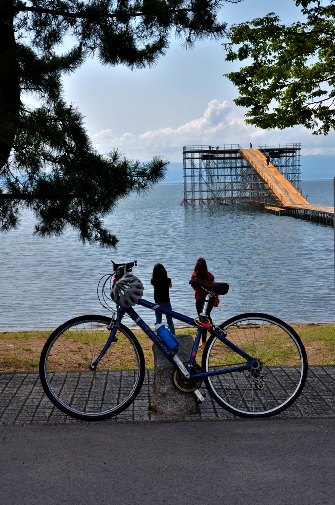 鳥人間プラットホーム寸景