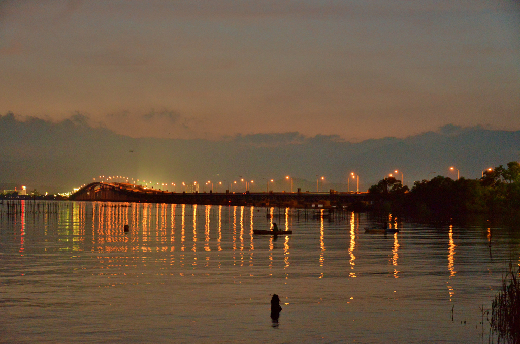 琵琶湖大橋黄昏