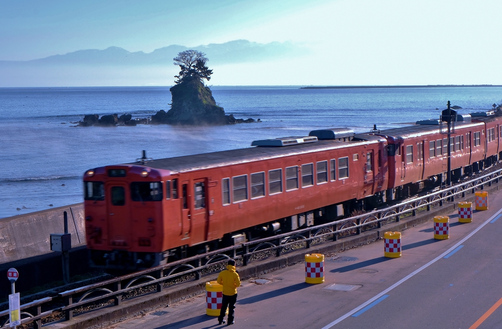 鉄道風景　氷見線雨晴海岸　8-3