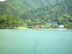 厳島。