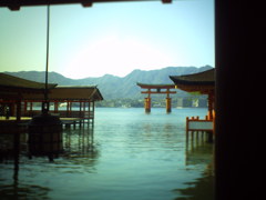 厳島神社。