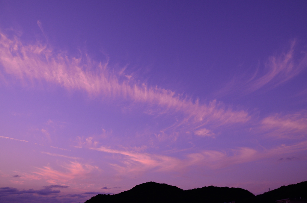 夕暮れの東の空