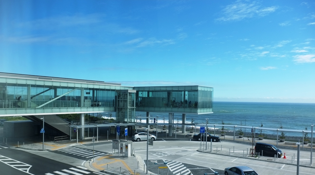 海の見える駅