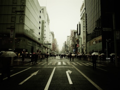 雨の銀座