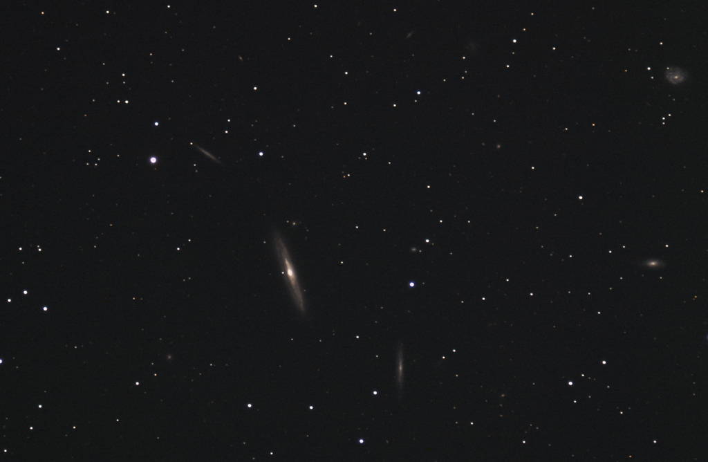 NGC4216とその周辺