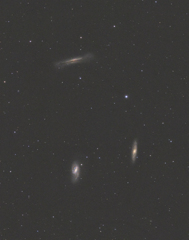 三つ子銀河