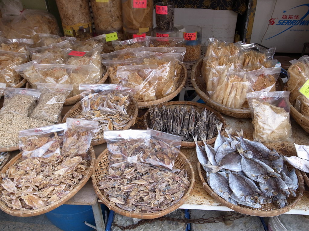 干物売り場にて