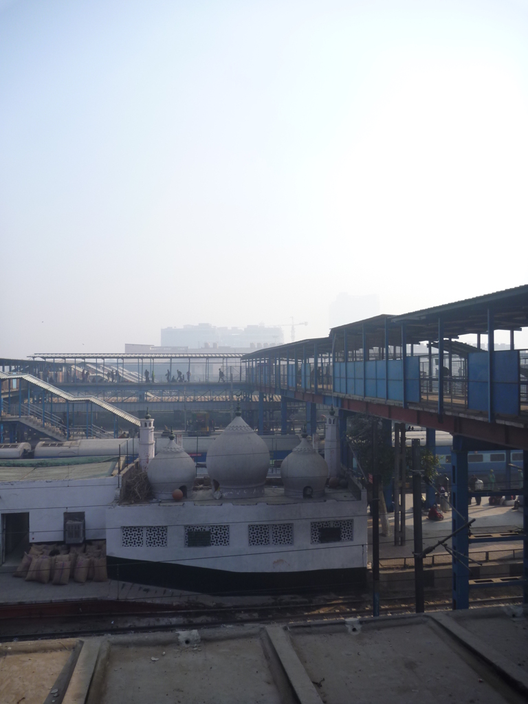 a mosque at the New Delhi station.