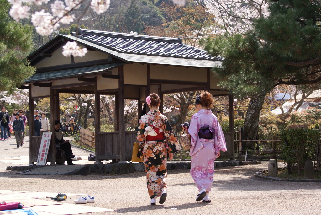 そぞろ歩き