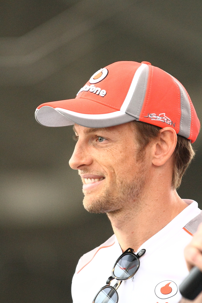 2012_04_F1_Button 1