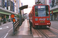 赤い路面電車