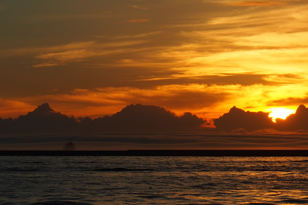 釧路港夕日　2012-09-13