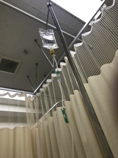 いたいたしい点滴・・・