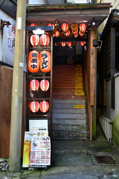 赤い提灯のラーメン屋さん