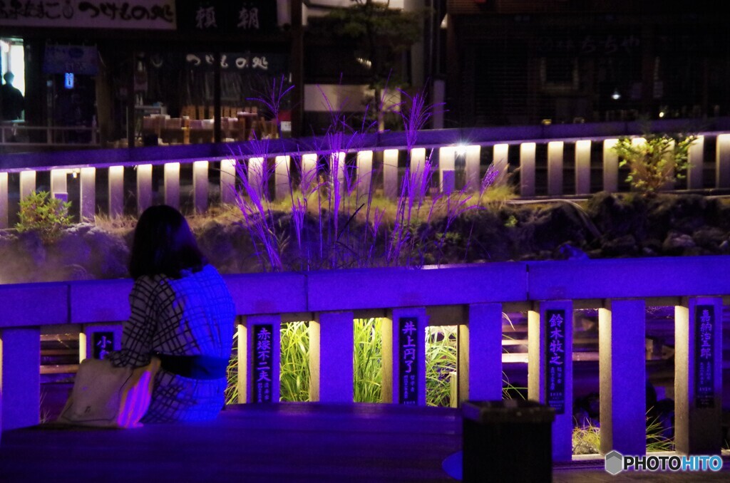 Blue-light　に照らされて・・・