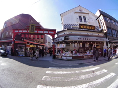 松屋総本店