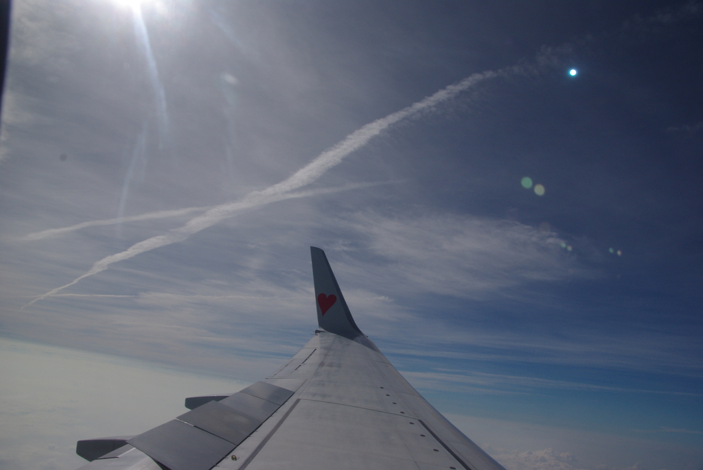クロスする航空路