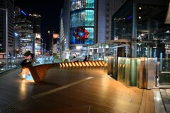夜の大阪駅前