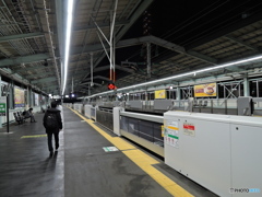 新神戸駅・・・乗車位置はまだ奥