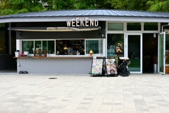 WEEKEND
