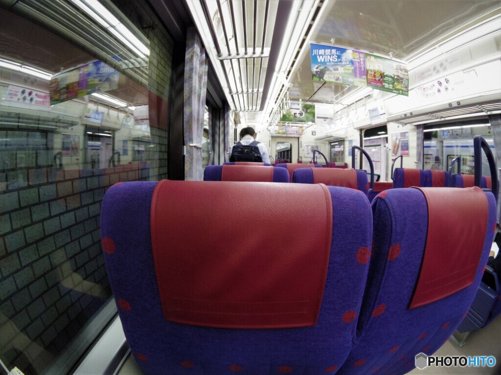 京急特快の車窓・・・泉岳寺駅出発～