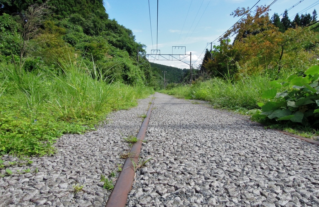 線路はつづく